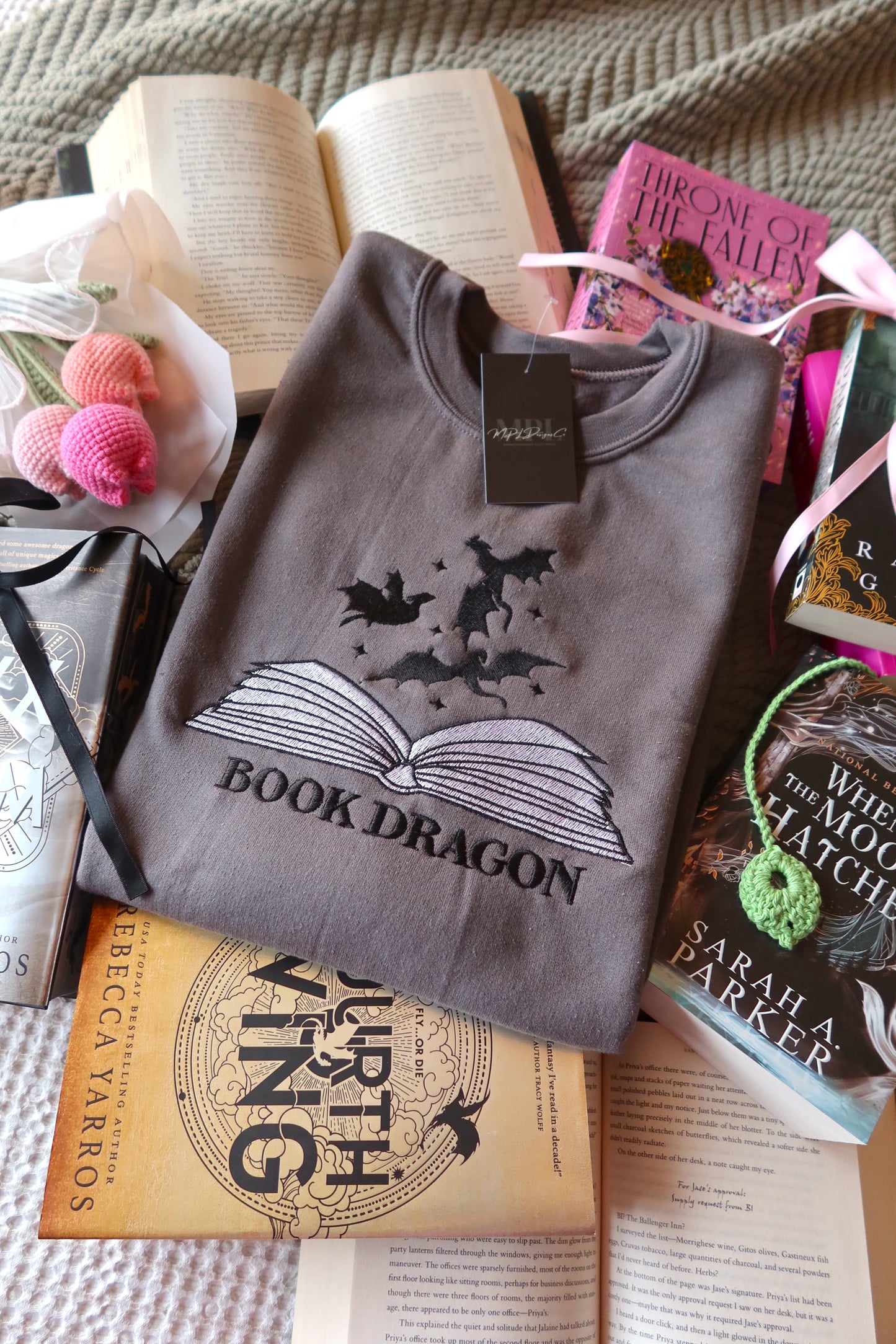 Book Dragon Crew